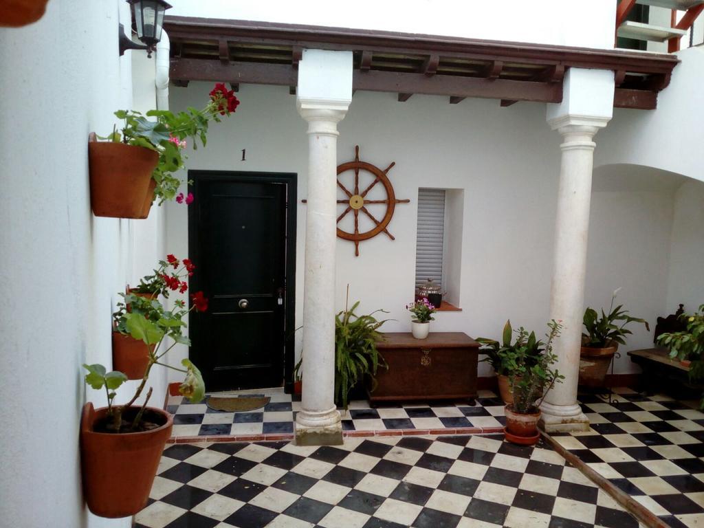 Apartamentos Porvera Jerez Херес де ла Фронтера Екстериор снимка